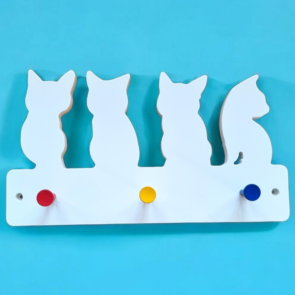 Cat Wall Mount Multi-Purpose Organizer With Pegs